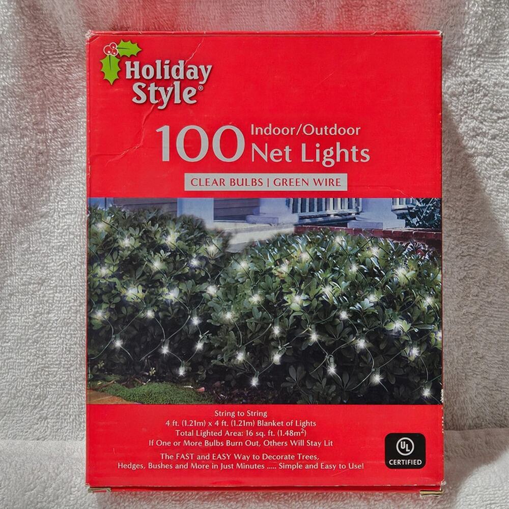 Holiday Style 100 Clear Net Lights 4x4 Indoor Outdoor Green Wire NEW